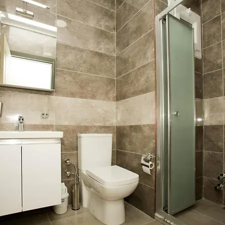 公寓式酒店 Lebedos 1 古穆杜尔