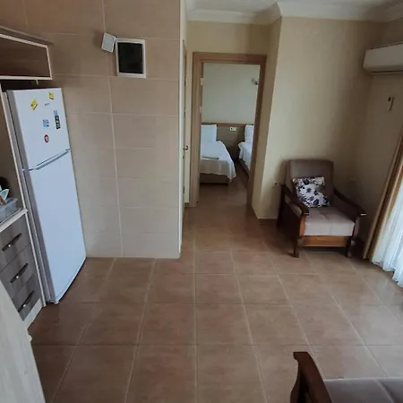 Aparthotel Lebedos 1